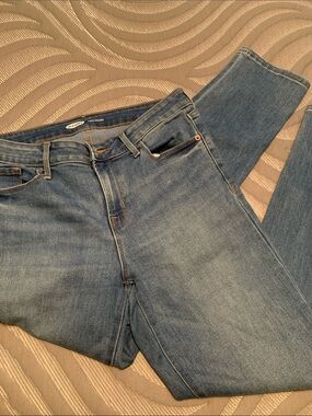 Old navy women's jeans size 10.